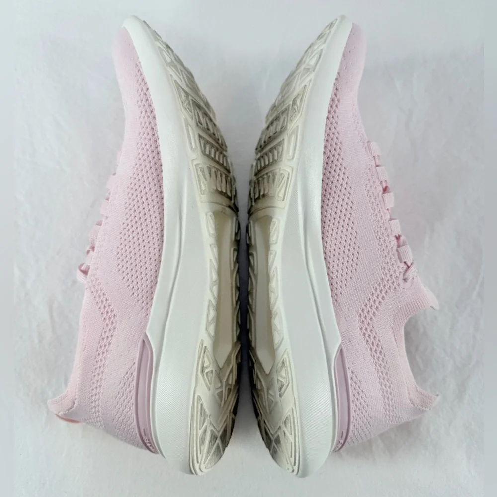 APL Techloom Breeze Sneaker‎ in Bleached Pink/Ivory Size 9.5